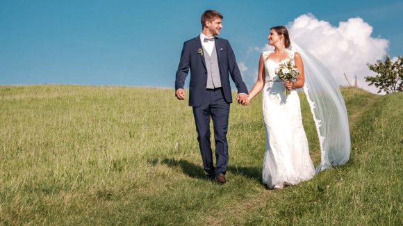 Hochzeit mit Alpenblick am Trachtenheim Irschenberg