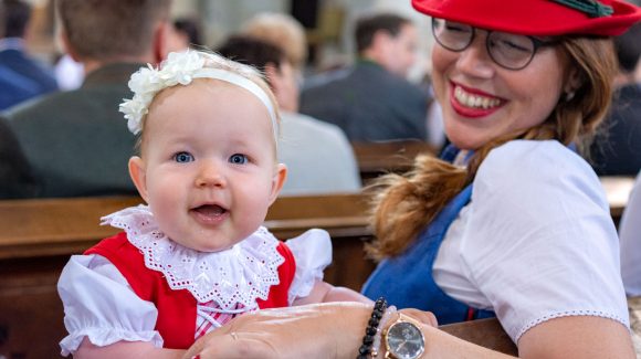 Bayerische Hochzeit im Lola-Montez-Haus