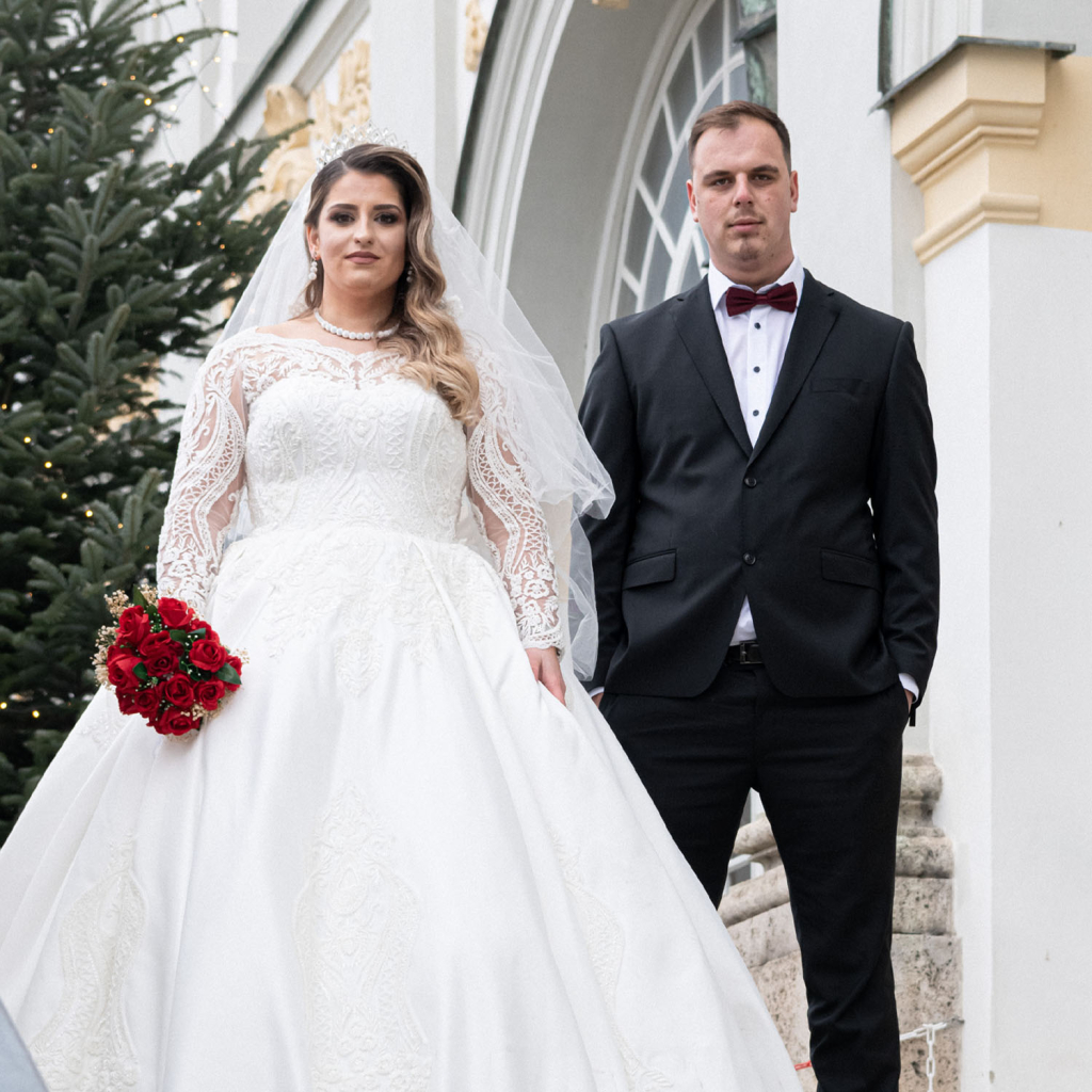Brautpaarportrait zum Feedback über meine Hochzeitsbilder aus München - Hochzeitsfotograf München Empfehlung